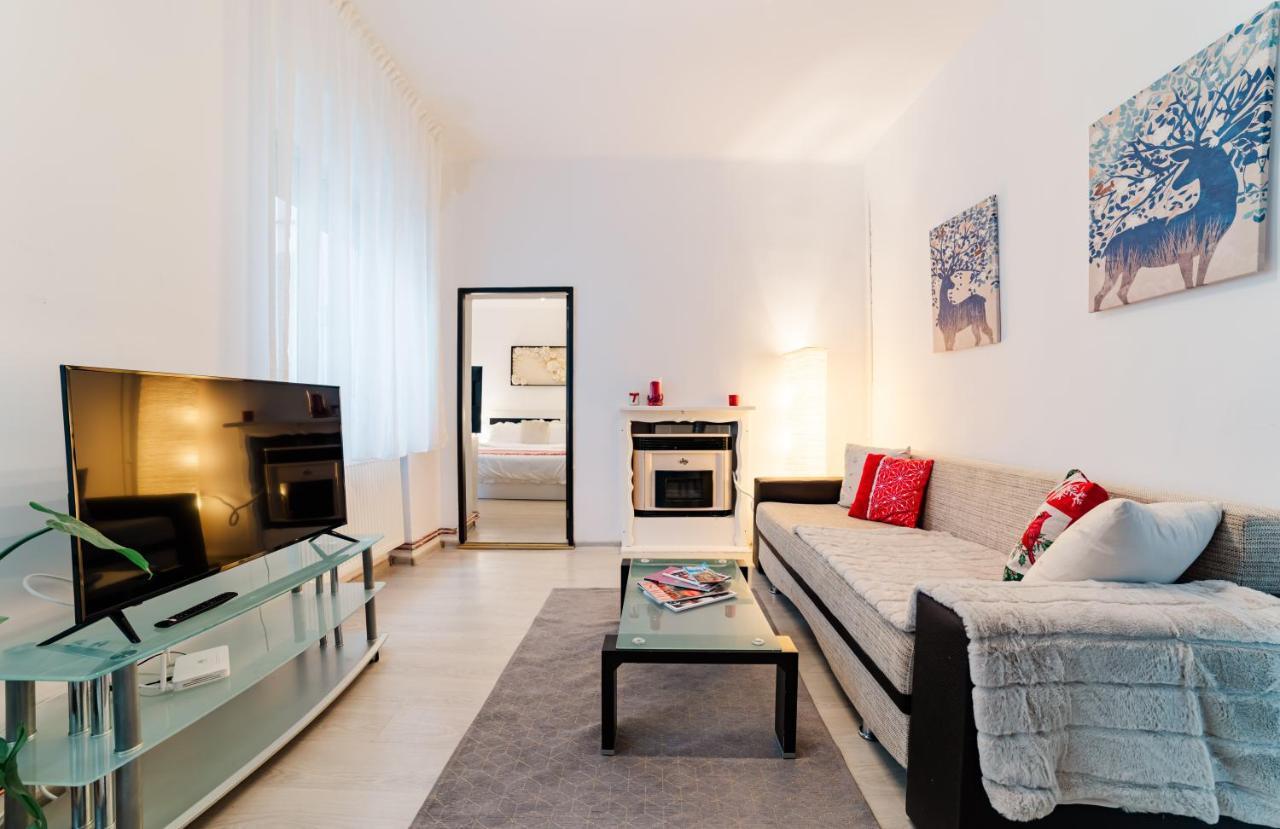 Anastasia Apartments With Parking บราชอฟ ภายนอก รูปภาพ