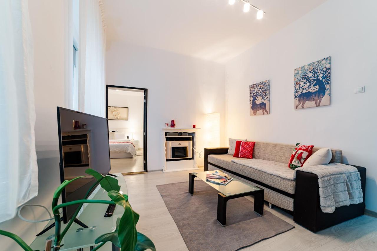 Anastasia Apartments With Parking บราชอฟ ภายนอก รูปภาพ