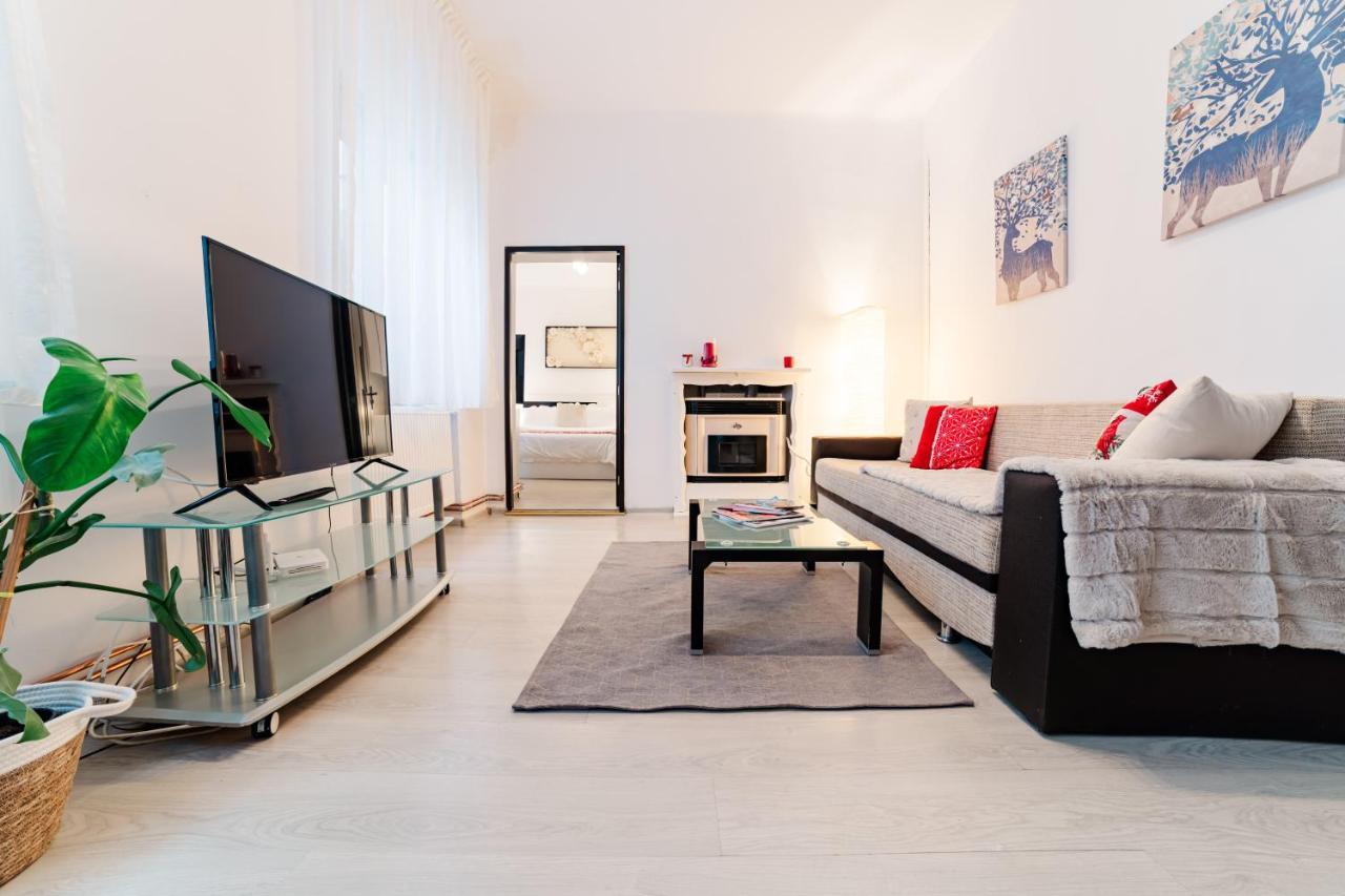 Anastasia Apartments With Parking บราชอฟ ภายนอก รูปภาพ