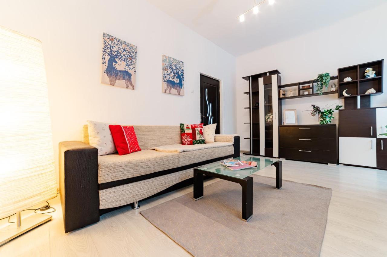Anastasia Apartments With Parking บราชอฟ ภายนอก รูปภาพ