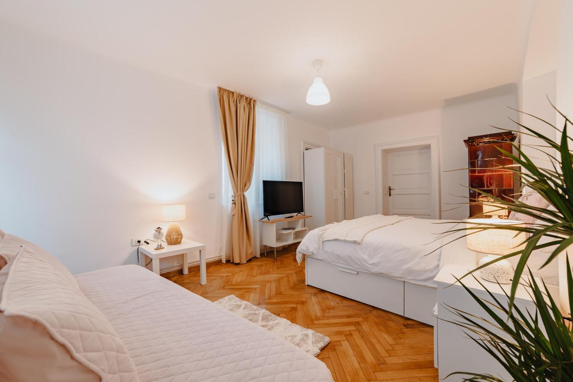 Anastasia Apartments With Parking บราชอฟ ภายนอก รูปภาพ